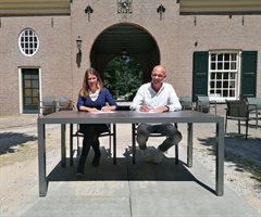 Hoogheemraad Nanda van Zoelen en directeur Gijs de Kruif