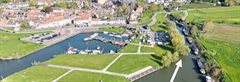 De beoogde locatie van gemaal Kromme Rijn wordt met een pijl aangegeven op een dronefoto